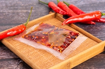 自動(dòng)醬包裝機(jī)具有省時(shí)省力、包裝速度快、效率高的特點(diǎn)